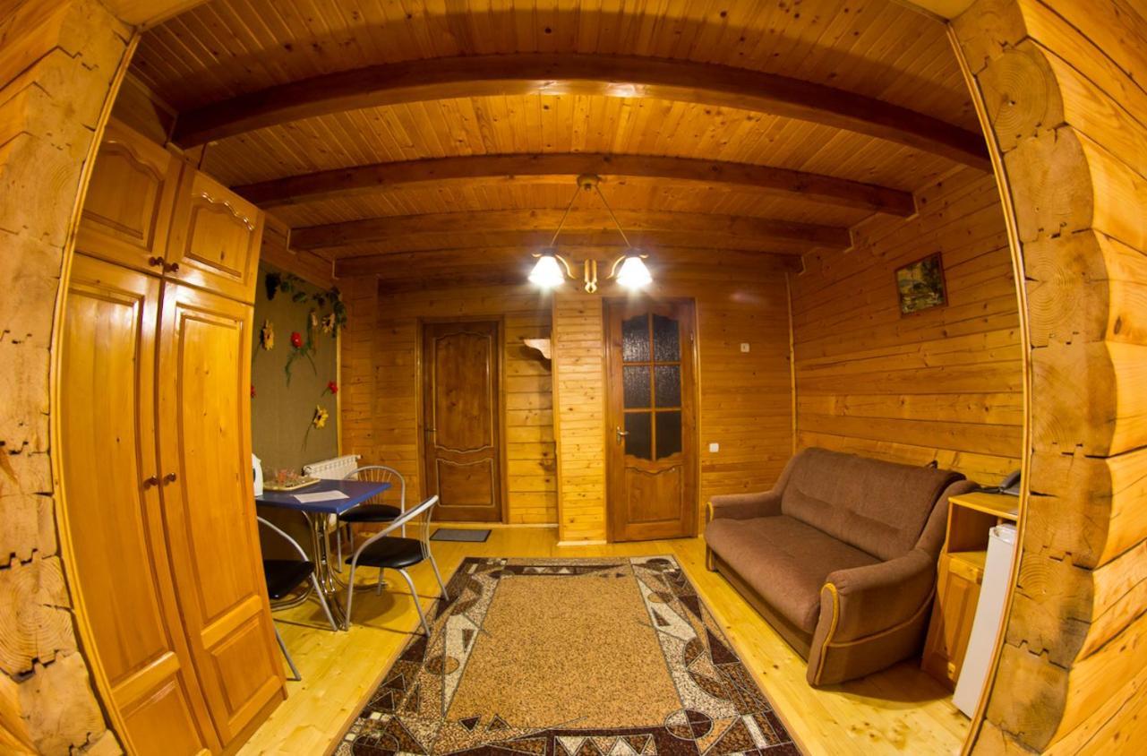 Edelweiss Carpathians Migovo Hotel Buitenkant foto