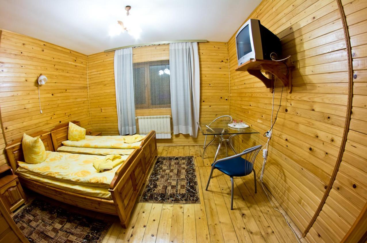 Edelweiss Carpathians Migovo Hotel Buitenkant foto