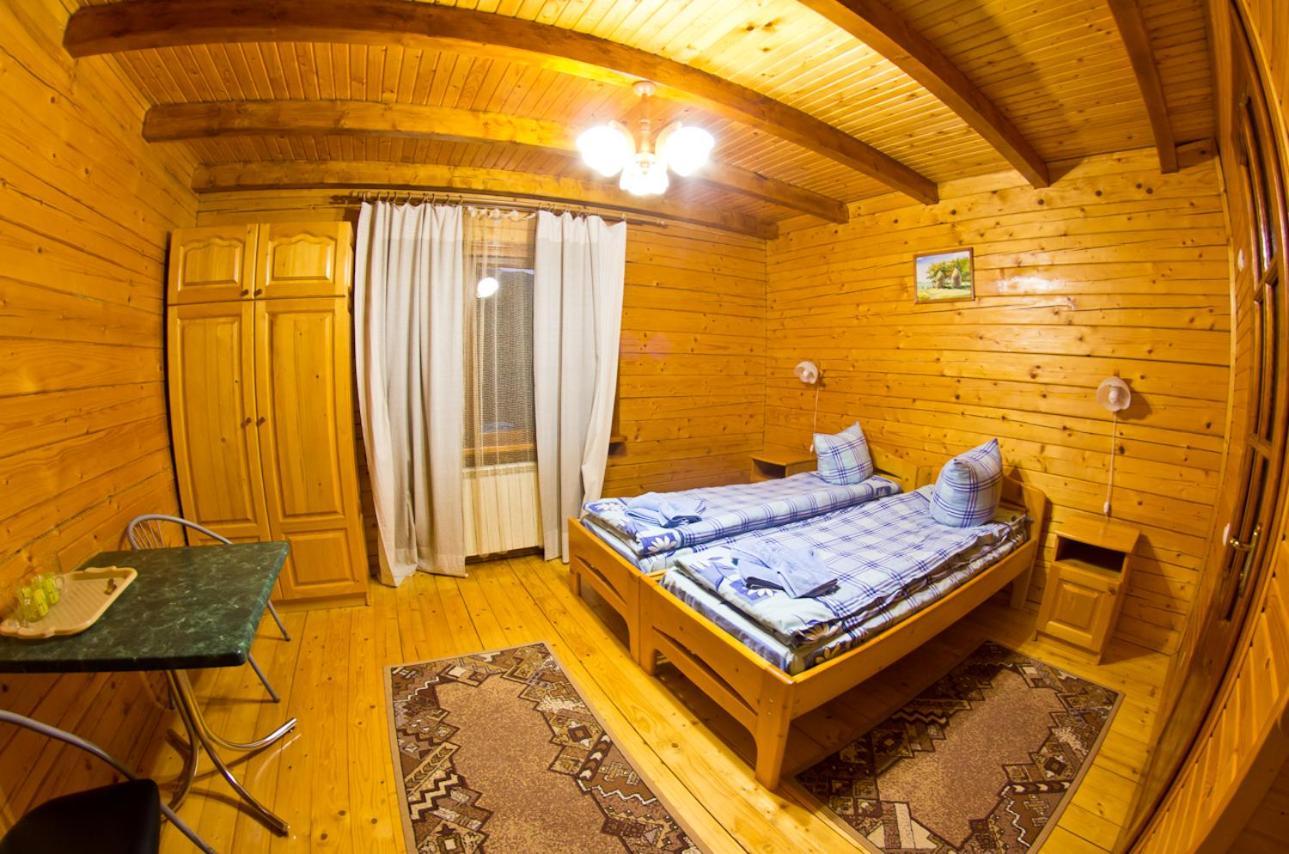 Edelweiss Carpathians Migovo Hotel Buitenkant foto