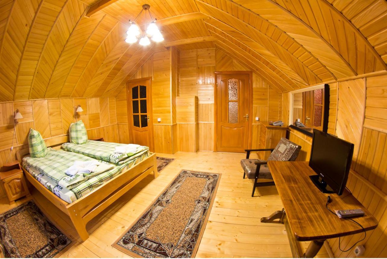Edelweiss Carpathians Migovo Hotel Buitenkant foto